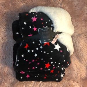 Victoria secrets fuzzy star blanket